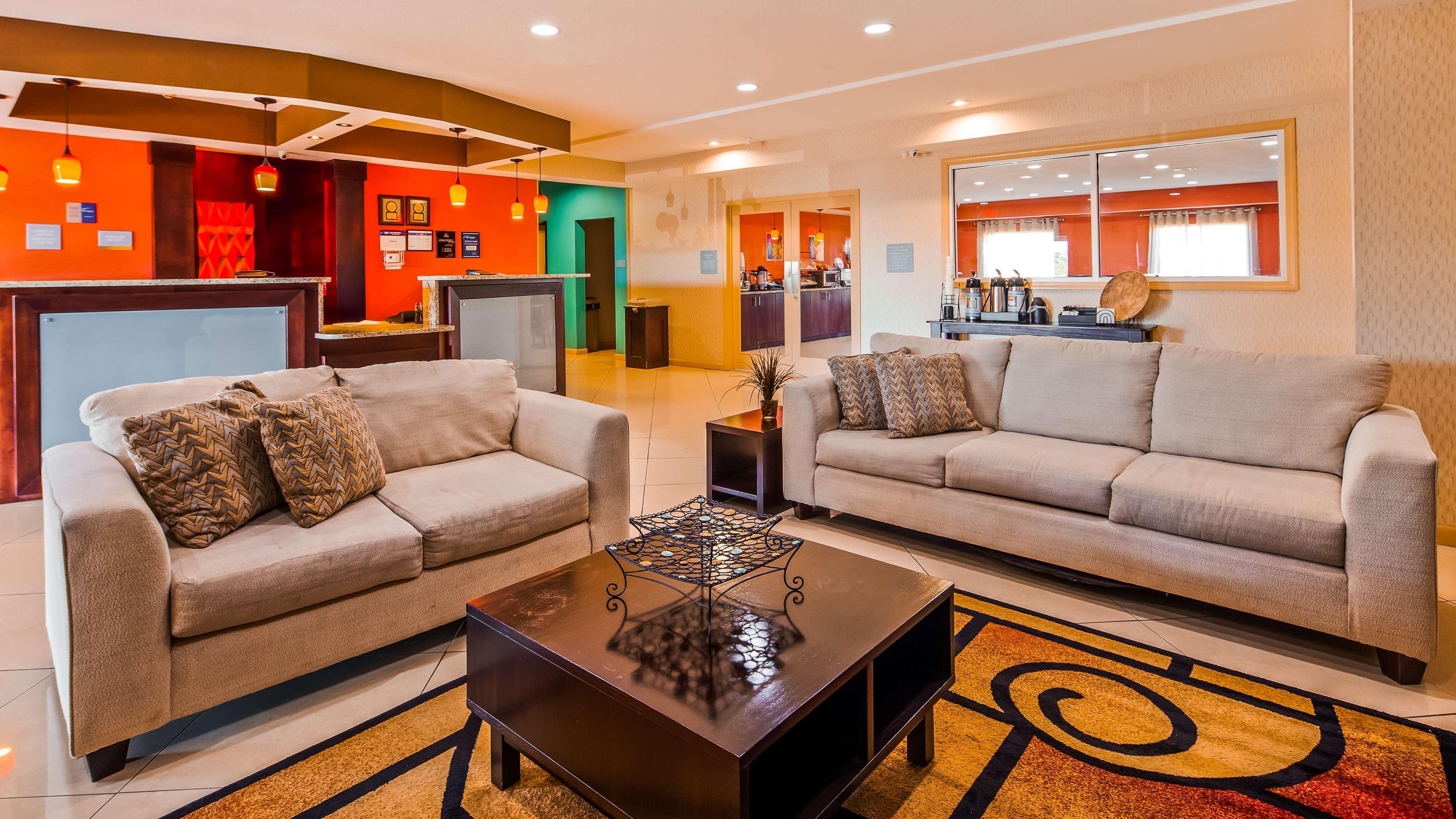 Best Western Plus - Magee Inn & Suites Exterior foto