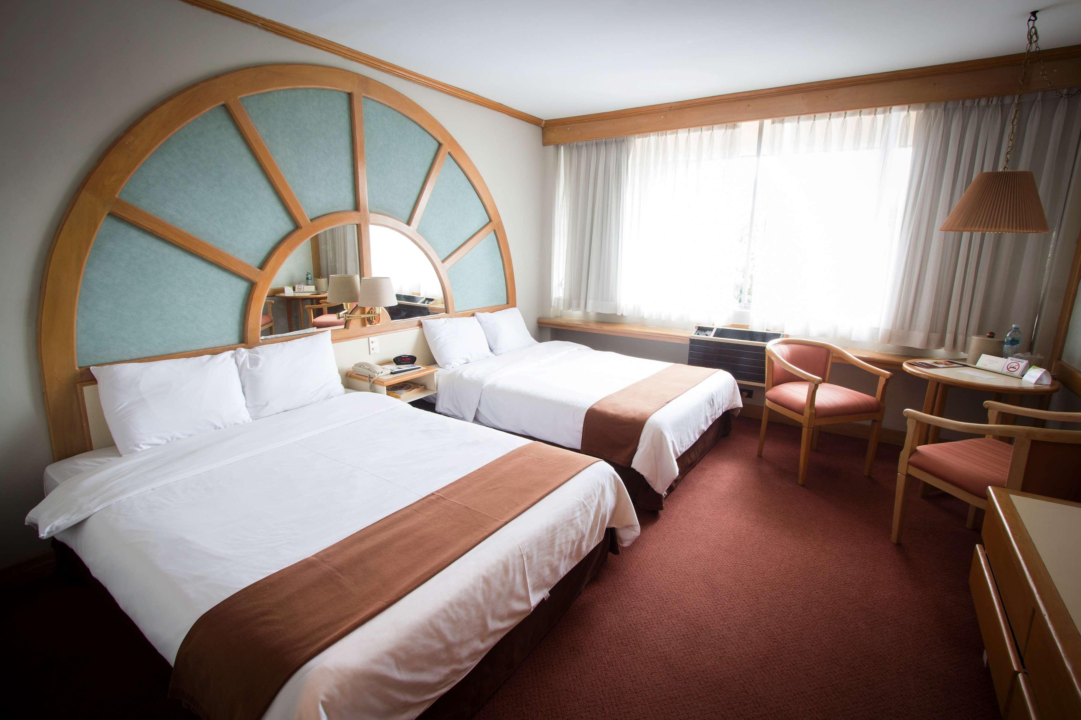 Best Western Plus - Magee Inn & Suites Exterior foto